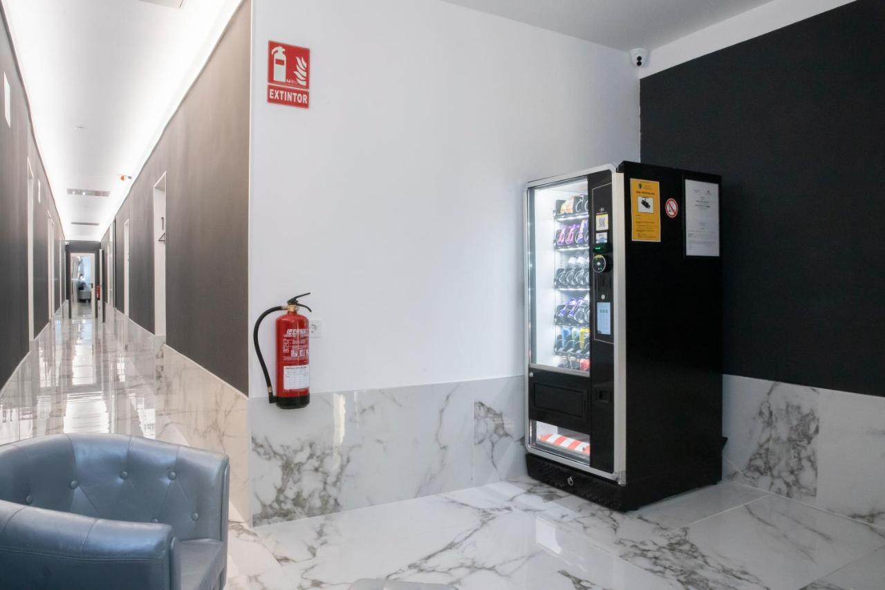 Hostal Boutique I Host You Madrid Exterior photo